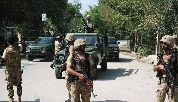 ڈیرہ اسماعیل خان، سیکورٹی فورسز کی کارروائی، خارجی سرغنہ سمیت 10 دہشت گرد ہلاک