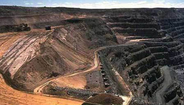 ریکوڈک کے سونے سے پاکستانی کمپنیاں 15 ارب ڈالر کمائینگی