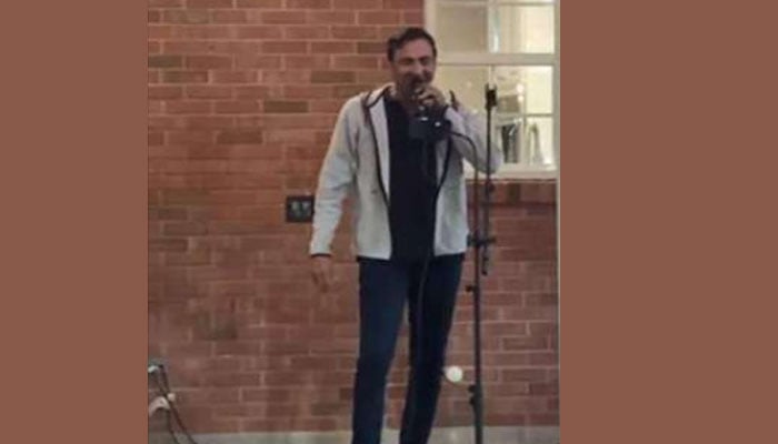 سابق کرکٹ کپتان یونس خان گلوکاری بھی کرنے لگے