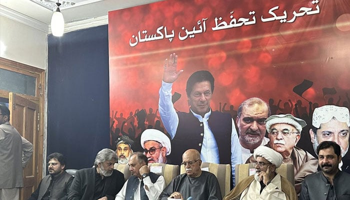 تحریک تحفظ آئین پاکستان کا آج 27 ویں ترمیم کیخلاف یوم سیاہ کا اعلان