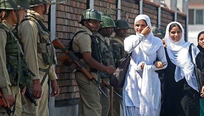 مقبوضہ کشمیر، قابض فوج کے ہاتھوں ہزاروں خواتین شہید، بے  حرمتی بطور جنگی ہتھیار استعمال، خواتین پر تشدد کے خاتمے کے عالمی دن پر رپورٹ