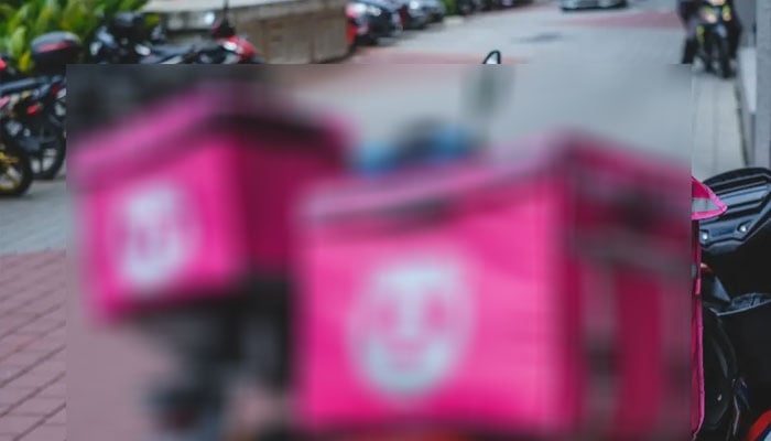 ٹریفک قوانین کی خلاف ورزی پر آن لائن فوڈ رائڈرز کیخلاف ایکشن کی تیاری