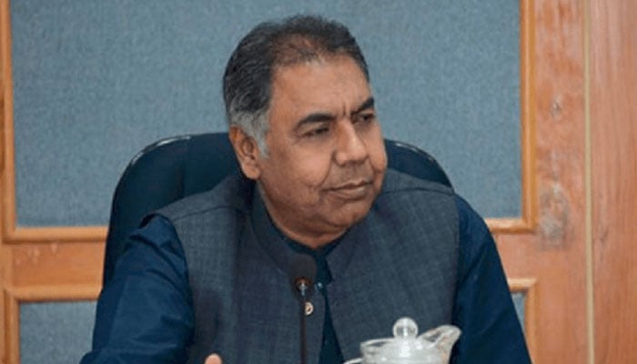 سینیٹر سیف اللّٰہ ابڑو کا NHA افسران کو کرپشن پر ڈی چوک میں لٹکانے کا مطالبہ