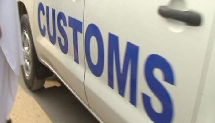 کسٹمز نے تمام آف ڈاک ٹرمینلز پر ادائیگی کاؤنٹر کے اوقات بڑھا کر رات 9 بجے تک کر دیئے