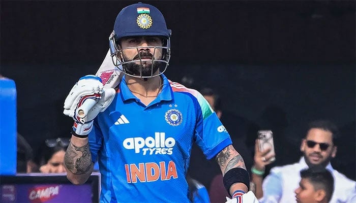 رانچی: کوہلی کی 52 ویں سنچری، پہلا ون ڈے بھارت کے نام