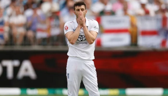 مارک ووڈ گھٹنے کی تکلیف میں مبتلا