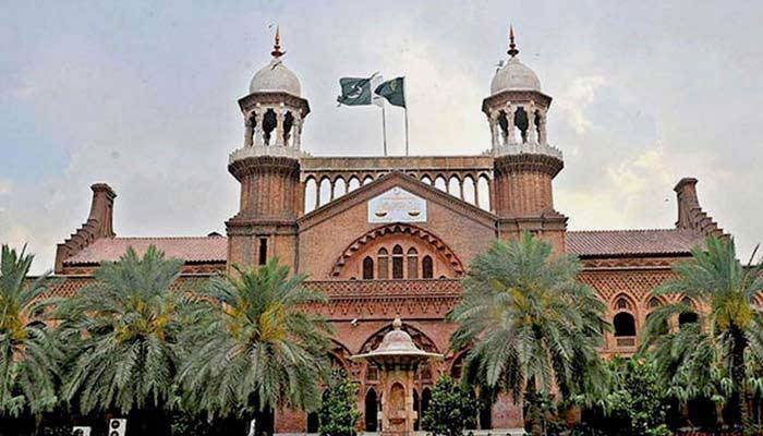 حسان نیازی کی ملٹری کسٹڈی میں تحویل اور کورٹ مارشل کارروائی کیخلاف درخواست پر 2 رکنی بینچ کی سماعت سے معذرت