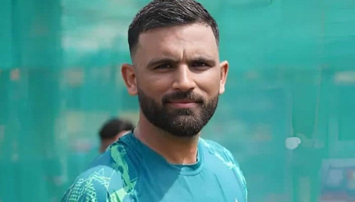 امپائر سے الجھنے پرفخر زمان کو جرمانہ