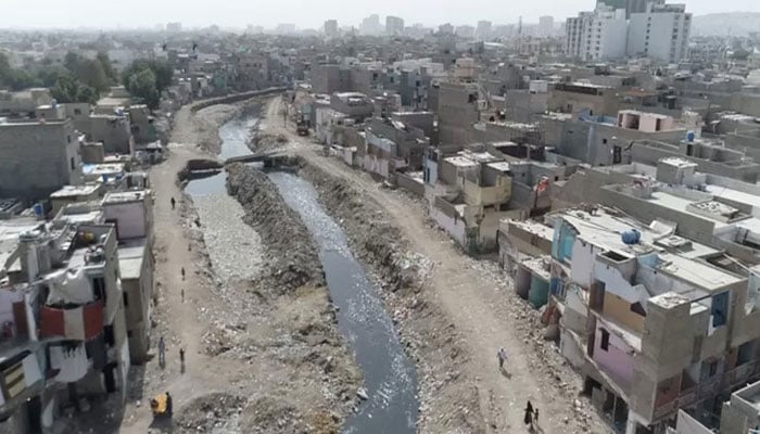 36گوٹھوں کے مکینوں، لینڈ مافیاز اور اسٹیٹ ایجنٹس کو آخری وارننگ