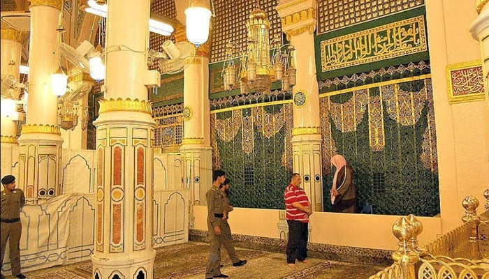 ریاض الجنہ‘ میں نوافل کی ادائیگی اور زیارت ’روضہ‘ کے نئے اوقات