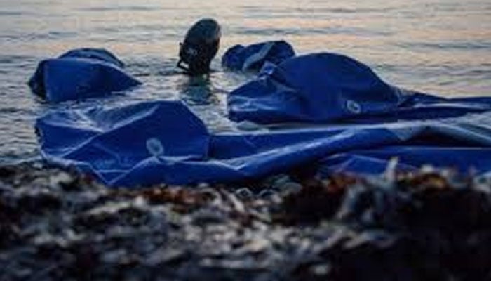 یونان کے قریب کشتی سے 17 تارکین وطن کی لاشیں برآمد