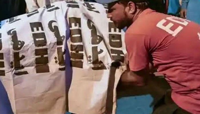 گلشن اقبال، ماں بیٹی اور بہو کی پراسرار ہلاکت کا معمہ حل نہ ہوسکا