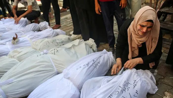 غزہ میں اسرائیلی حملوں اور طوفان سے صورتحال سنگین، 14 فلسطینی جاں بحق