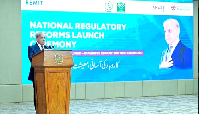 ملک معاشی بحران سے نکل چکا، اصلاحات کے بہتر نتائج سامنے آرہے ہیں، وزیراعظم