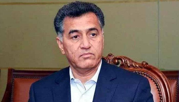 کورٹ مارشل کے ذریعے سزا، فیض حمید چکوال ضلع کے تیسرے فوجی افسر