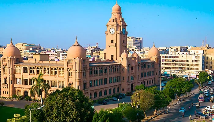 کے ایم سی کے 33افسران و ملازمین کو معطل کردیا گیا