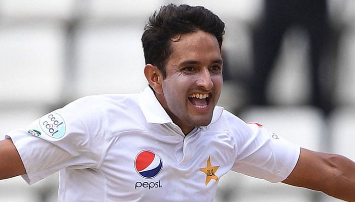 عباس کا ڈاربی شائر کاؤنٹی سے معاہدہ