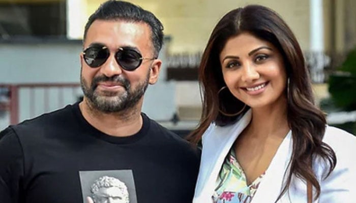 بھارتی اداکارہ شلپا شیٹی اور شوہر کیخلاف 1 ارب 86 کروڑ روپے کے دھوکہ دہی کا مقدمہ