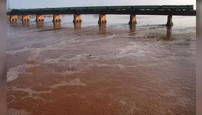 بھارت نے آبی جنگ شروع کردی، ہیڈ مرالہ پر پانی کا بہاؤ 870 کیوسک