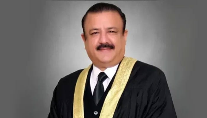 طارق جہانگیری ڈی نوٹیفائی، صدر مملکت نے منظوری دیدی