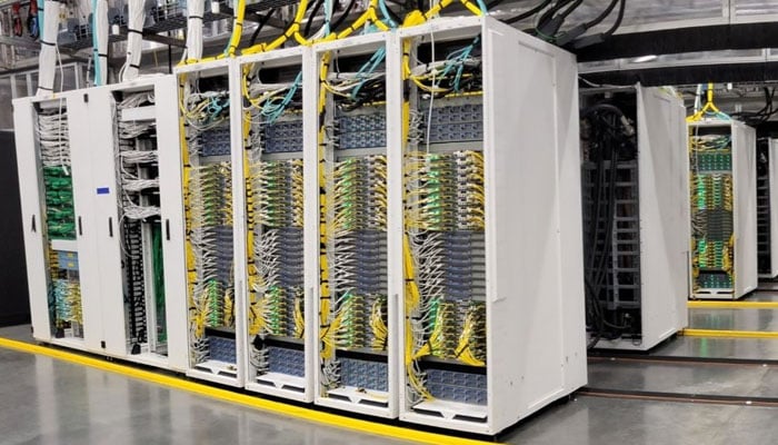 دنیا بھر میں ڈیٹا سینٹرز میں ریکارڈ 61 ارب ڈالر سرمایہ کاری
