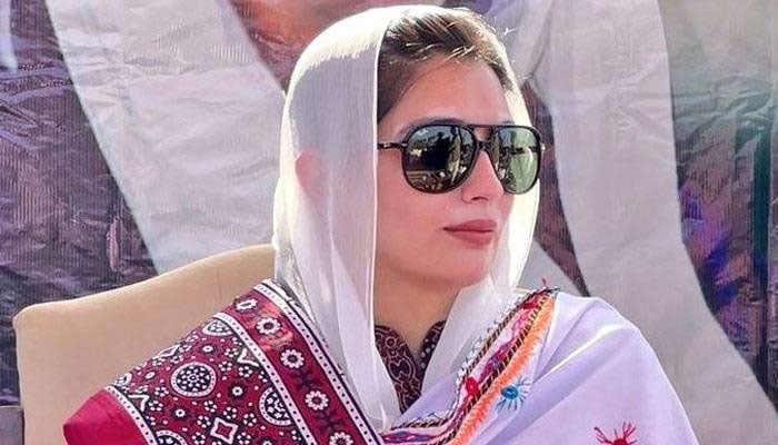 خاتون اوّل آصفہ بھٹو کا شہید بینظیر آباد میں شاہراہوں کے منصوبوں کا افتتاح