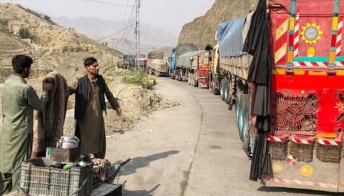 پاکستان کے ساتھ سرحد کی بندش افغانستان میں اشیائے خوردونوش کی قیمتوں میں اضافہ