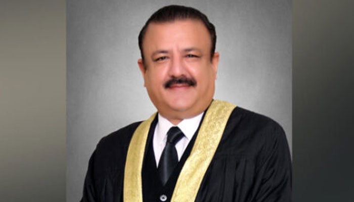 سند ھ ہائیکورٹ، طارق جہانگیری کی جعلی ڈگری، حکم امتناع میں توسیع