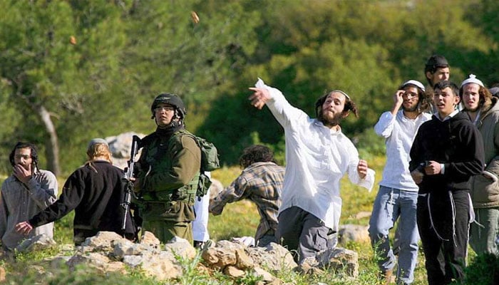 پہاڑی چوٹیوں پر آباد اسرائیلی آبادکاروں کے منظم حملے، فلسطینیوں کی بے دخلی تیز