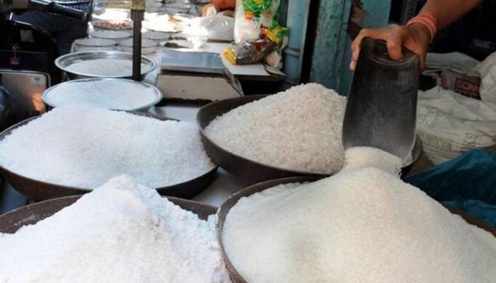 کراچی میں چینی کی پر چون قیمت 143روپے فی کلو مقرر