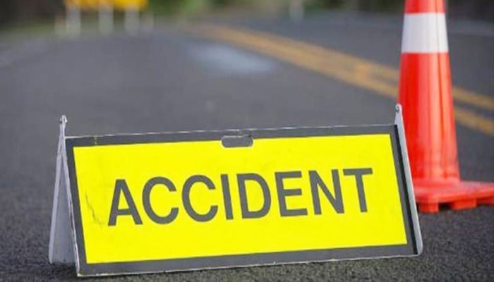 ٹریفک حادثات، خاتون اور بچہ جاں بحق، تین افراد زخمی