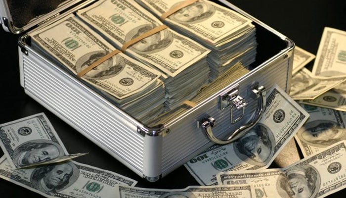 عالمی کاروباری لین دین 12607 کھرب روپے تک پہنچ گیا، 40 سال میں دوسرا سب سے بڑا ریکارڈ