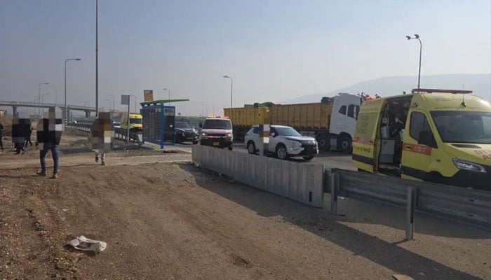 فلسطینی شخص کا چاقو اور گاڑی سے حملہ، 2 اسرائیلی ہلاک، صیہونی فوج کا انتقامی کارروائی کا اعلان