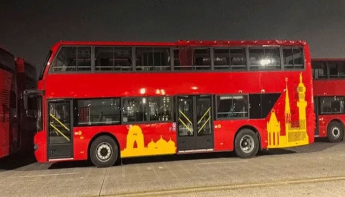 کراچی میں آج سے ڈبل ڈیکر بسیں چلیں گی، شرجیل میمن