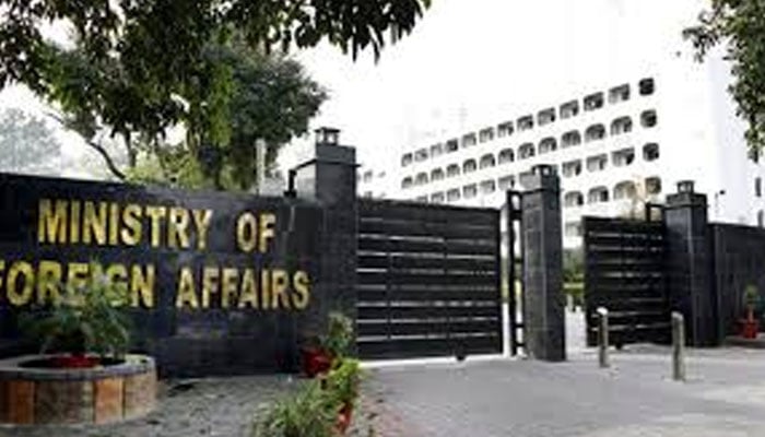 بھارت سندھ طاس معاہدے پر جواب دے، پاکستان کو بتائے بغیر مغربی دریاؤں پر کوئی منصوبہ نہیں بناسکتا، دفتر خارجہ