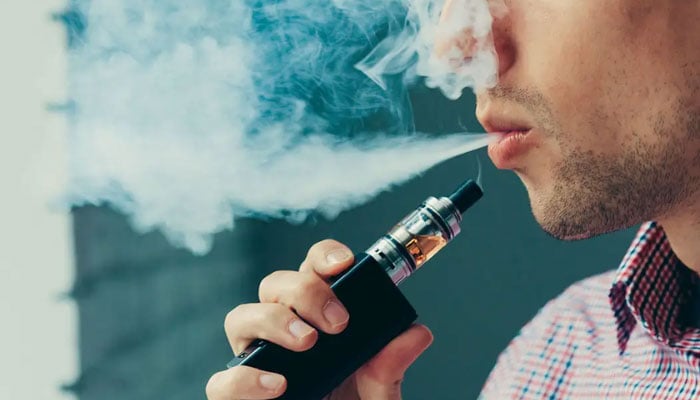 پاکستان میں ای سگریٹ استعمال کرنے والوں کی تعداد 12 لاکھ سے متجاوز