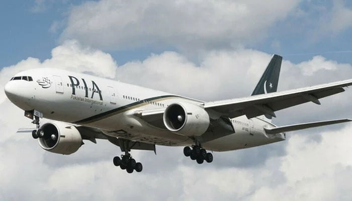 پی آئی اے لاہور سے لندن کیلئے بھی پرواز چلائے گی، ترجمان