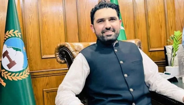 وزیر اعلیٰ خیبر پختونخوا آج کراچی پہنچیں گے