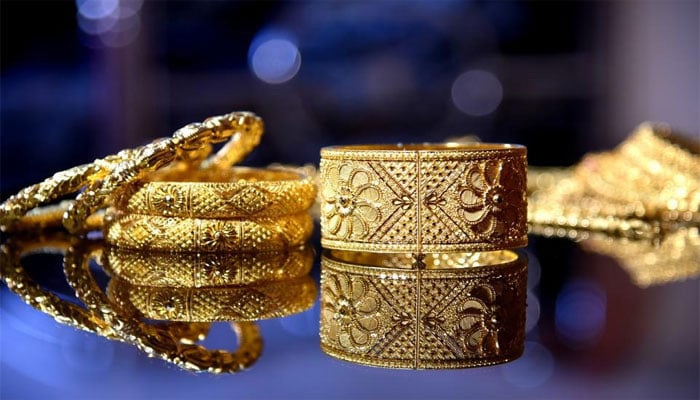 بہادرآباد میں 100 تولہ سونا گھر سے چوری کرنے والی ملازمائیں جرائم پیشہ نکلیں