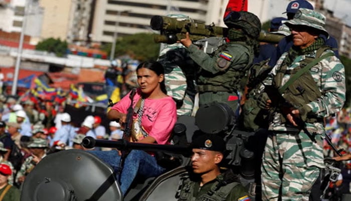 امریکی حملے کے بعد وینزویلا کی مسلح اسٹریٹ فورسز میں غصہ، لڑنے کا عزم