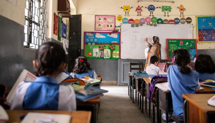 سندھ میں سردی‘ اسکول 9 بجے کھلیں گے