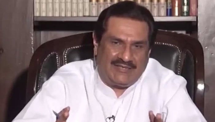 وزیر دفاعی پیداور کی JF-17 تھنڈرز کی فروخت کیلئے کئی ممالک سے مذاکرات کی تصدیق