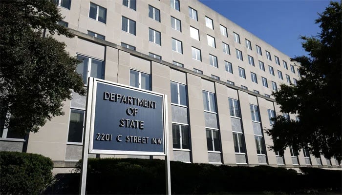 امریکا کا پاکستان سمیت 75 ممالک کیلئے امیگرنٹ ویزے روکنے کا اعلان، بھارت شامل نہیں، اطلاق بدھ سے ہوگا