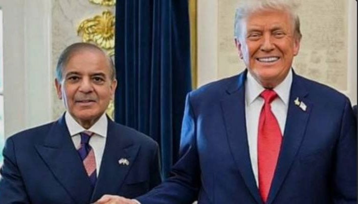 وزیرِ اعظم شہباز شریف اس ہفتے سوئٹزرلینڈ میں صدر ٹرمپ سے ملاقات کرینگے