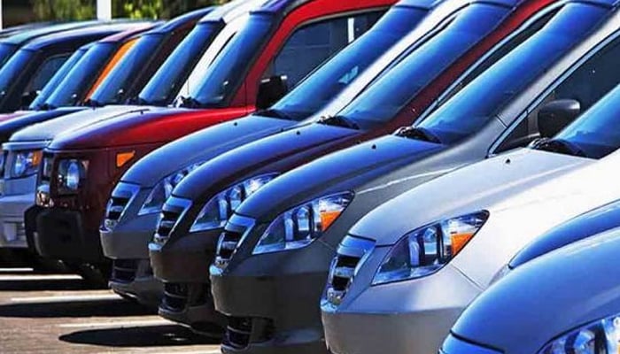 پاکستانی امارات و دیگر ممالک سے پرسنل بیگیج اسکیم پرگاڑیاں درآمد نہیں کر سکیں گے