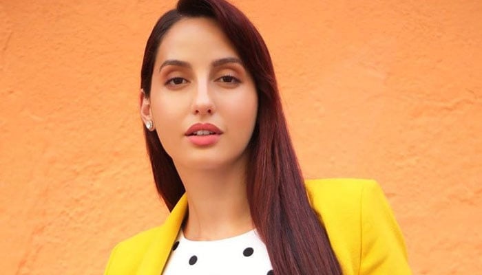 مراکش کے فٹبال میچ میں نورا فتحی کا اپنے ہی گانے پر رقص وائرل