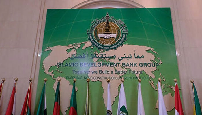 اسلامی ترقیاتی بینک سے 60 کروڑ 30 لاکھ ڈالر قرض کے 3 معاہدے