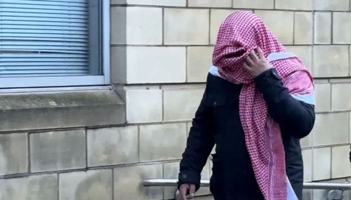 برطانیہ میں کم عمر جوڑے کا نکاح پڑھانے والے امام کو سزا