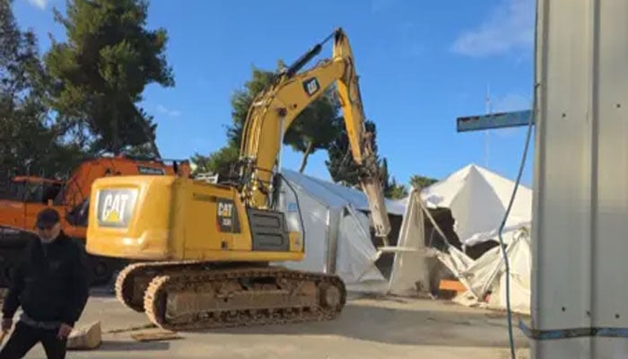 اسرائیل نے اقوام متحدہ کی فلسطینی ایجنسی کے کمپاؤنڈ میں موجود عمارتوں کو مسمار کردیا