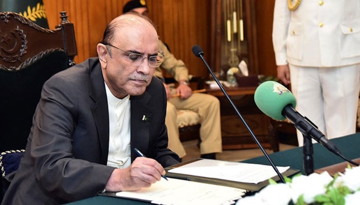 صدر نے سندھ، لاہور اور پشاور کیلئے ایڈیشنل ججز کی توثیق کی منظوری دیدی